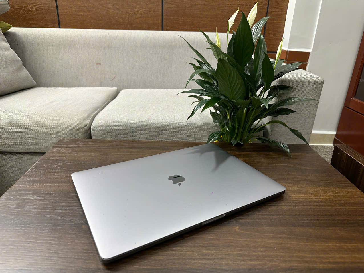 z6999123328552_66d25bdc2bc8455b124eaabe31612c75